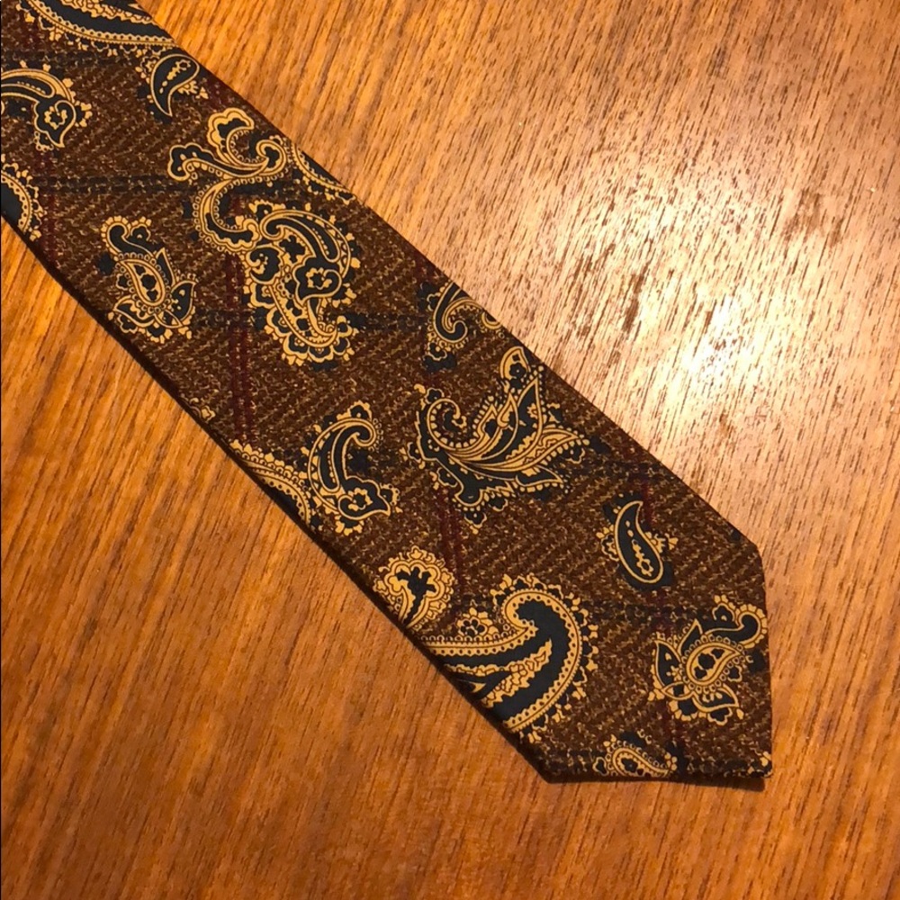 Ross Ovivo tie
